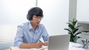 Web会議の印象を良くする背景デザインと照明